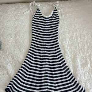 Stripped comfortable size small dress!